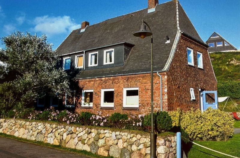 Dein Friesenhaus in Hörnum:  Ruhe, Nordseeluft und fußläufig zum Golfplatz Budersand; provisionsfrei